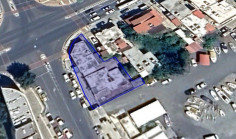 Lovely commercial for sale in Omonia