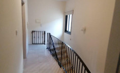 Four bedroom linked detached house at Aradippou residential area, with title deeds 