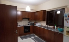 Four bedroom linked detached house at Aradippou residential area, with title deeds 