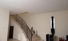 Four bedroom linked detached house at Aradippou residential area, with title deeds 