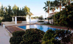 5 beds house with swimming pool for sale in Agios Tychonas