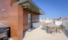 Large 4 bedrooms house with swimming pool for sale in Ayia Napa
