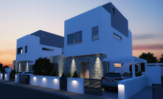 Large 4 bedrooms house with swimming pool for sale in Ayia Napa