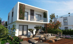 Beautiful 3 bedroom house with swimming pool for sale in Pernera