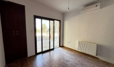 Luxury 4 bedrooms house with swimming pool for sale in Moni