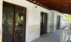 Luxury 4 bedrooms house with swimming pool for sale in Moni