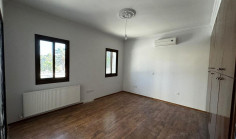 Luxury 4 bedrooms house with swimming pool for sale in Moni