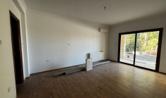 Luxury 4 bedrooms house with swimming pool for sale in Moni