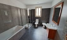 4 bedroom furnished villa with swimming pool to rent in Perivolia