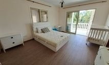 4 bedroom furnished villa with swimming pool to rent in Perivolia