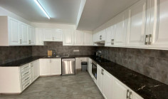 4 bedroom furnished house with swimming pool to rent in Peyia