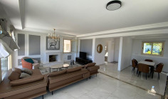 4 bedroom furnished house with swimming pool to rent in Peyia
