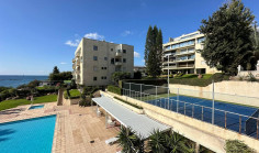 3 bedroom furnished apartment with swimming pool to rent in Amathus area