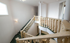 6 bedroom villa with swimming pool to rent in Mouttagiaka