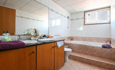 3 bedroom furnished house for sale in Verginas