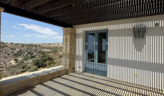 3 bedroom house with swimming pool to rent in Pissouri