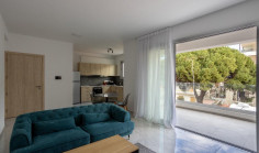 Large 2 bedroom apartment to rent in Agias Zonis
