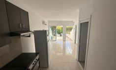 Large 2 bedroom furnished maisonette with swimming pool for sale in Tombs of the Kings