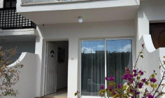 Luxury 2 bedroom furnished maisonette with swimming pool for sale in Tombs of the Kings