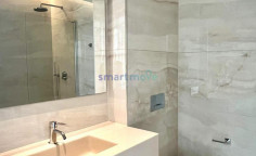 Beautiful 3 bedroom unfurnished apartment with swimming pool to rent in Neapolis