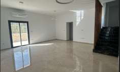 4 bedroom house with swimming pool to rent in Episkopi