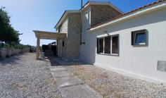 4 bedroom furnished bungalow with swimming pool for sale in Timi 4 bedroom furnished bungalow with swimming pool for sale in Timi