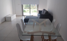 2 bedroom furnished maisonette with swimming pool to rent in Koloni