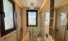 Beautiful 3 bedrooms apartment with swimming pool for sale in Amathus area