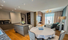 Beautiful 3 bedrooms apartment with swimming pool for sale in Amathus area