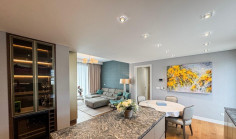 Beautiful 3 bedrooms apartment with swimming pool for sale in Amathus area