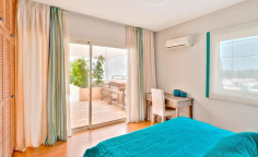 Apartment (penthouse) in Moutagiaka, Limassol for rent 