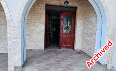 4 bedroom spacious house in Oroklini with big plot 