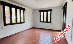 4 bedroom spacious house in Oroklini with big plot 