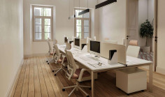 Commercial to rent in Old Town