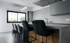 Large 3 bedrooms apartment to rent in Neapolis