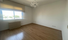 Spacious 3 bedroom penthouse for sale in Agios Nicolaos