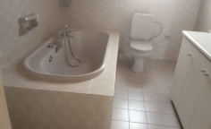 Spacious office to rent in Dasoupolis