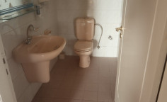 Spacious office to rent in Dasoupolis