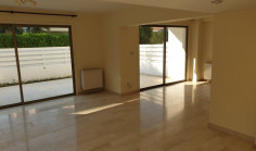Apartment (flat) in Ayioi Omologites, Nicosia for rent 