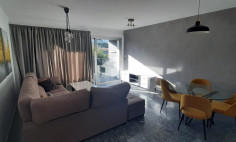 Spacious 2 bedroom furnished apartment to rent in Lykabittos