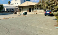 Commercial 600 m2 for sale in Agios Athanasios