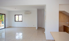 Beautiful 3 bedrooms house with swimming pool for sale in Secret Valley