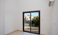 Beautiful 3 bedrooms house with swimming pool for sale in Secret Valley
