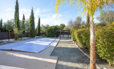 Beautiful 3 bedrooms house with swimming pool for sale in Secret Valley