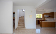 Beautiful 3 bedrooms house with swimming pool for sale in Secret Valley