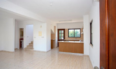 Beautiful 3 bedrooms house with swimming pool for sale in Secret Valley