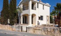 Luxury 3 bedrooms house with swimming pool for sale in Secret Valley