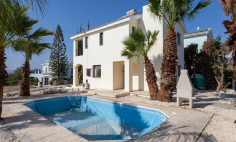 Luxury 3 bedrooms house with swimming pool for sale in Secret Valley
