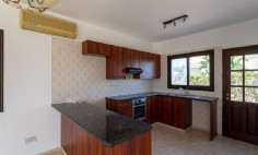 Luxury 3 bedrooms house with swimming pool for sale in Secret Valley