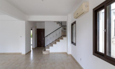 Large 3 bedrooms house with swimming pool for sale in Secret Valley